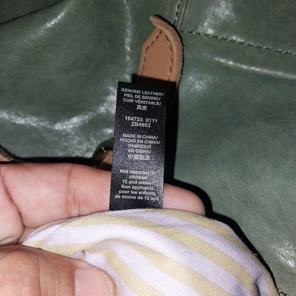 FOSSIL OLIVE GREEN LEATHER BAG# 4652. EUC - Picture 14 of 16